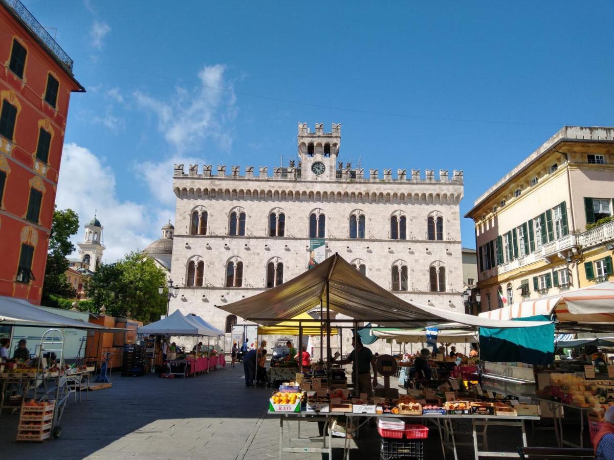 Vista Sul Carruggio, Centro Storico Di Chiavari Exterior photo